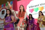 karisma kapoor at Vibrant Vivaah Ahmedabad event (5).JPG
